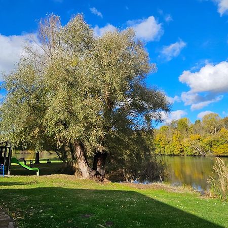 Sari Udvar Dunakiliti Bagian luar foto